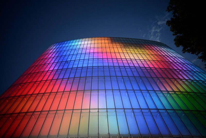 طراحی و نصب درب‌های سینما ارگ تجریش  درب آکوستیک ورودی خروجی سینما 